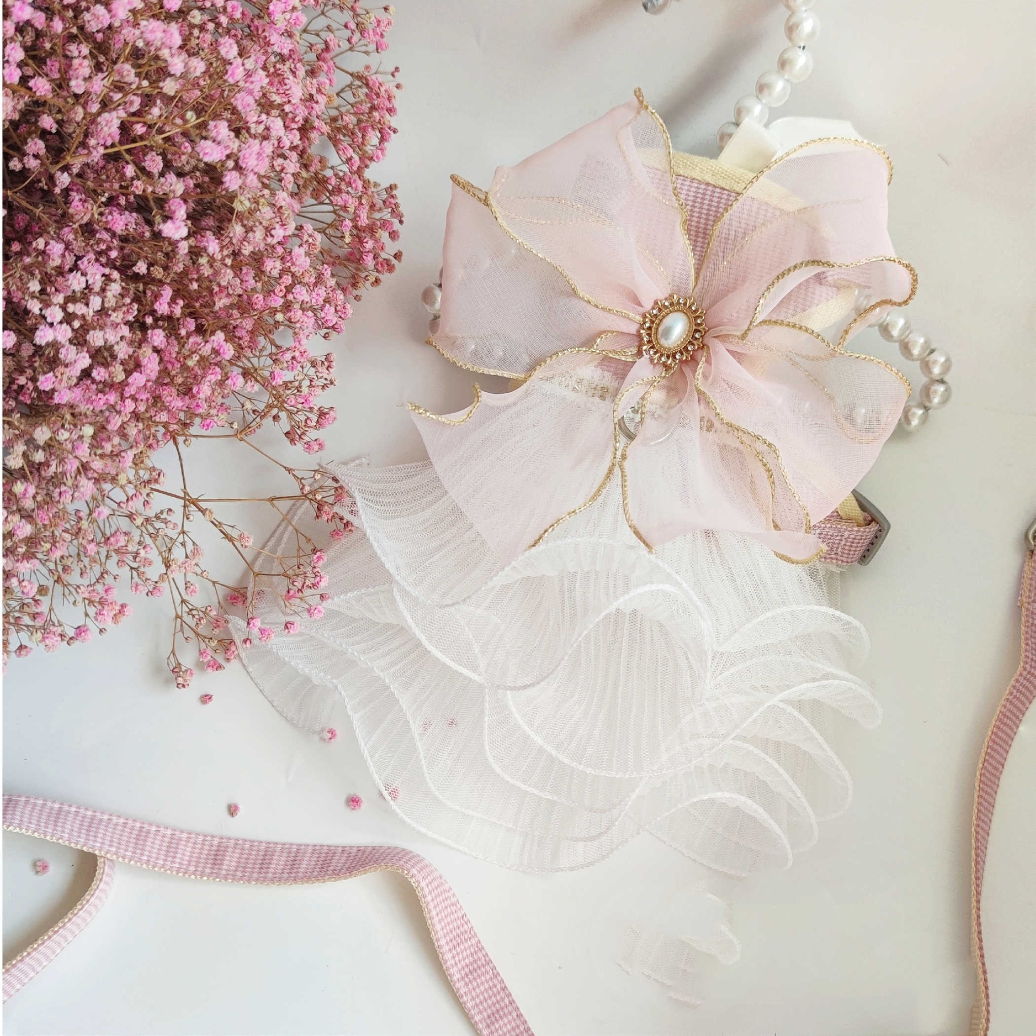 Layers Of Yarn Pet Leash