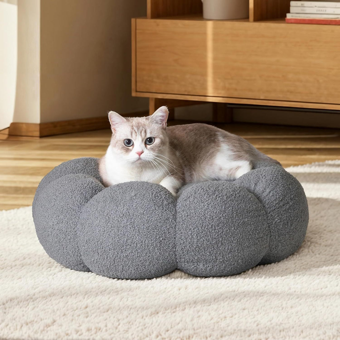 Fluffy Flower Pet Bed